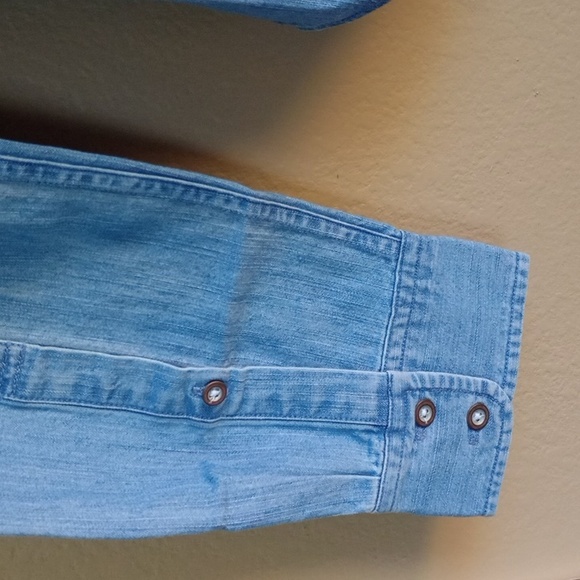 Untickit Chambre Button Front Long Sleeve Collard Denim Style Shirt Size 2 - Picture 7 of 7